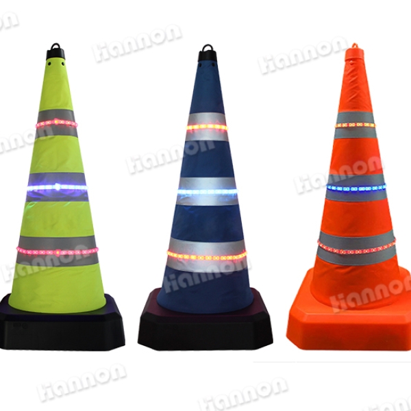 LED發(fā)光燈帶伸縮路錐70cmHN-CA-A03